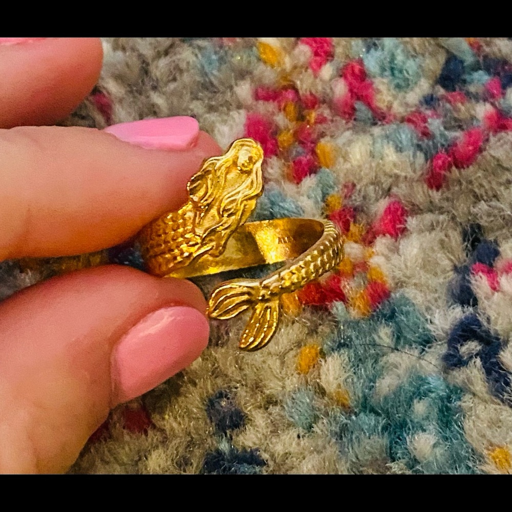 🧜🏽‍♀️Alex and Ani Mermaid Ring 14K Gold Plated ADJUSTABLE